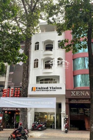 dtsd 900m1 nhà chính chủ mặt tiền đường nguyễn chí thanh quận 5