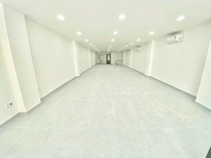 văn phòng đường hoàng văn thụ, dt 150m2 lầu 3 giá chỉ 20 triệu