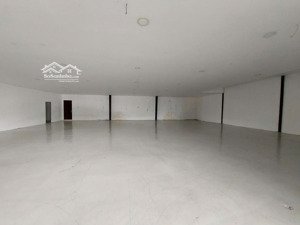 cho thuê mặt bằng kinh doanh kho xưởng quận 7 dt 1200m mặt tiền đường hoàng quốc việt.