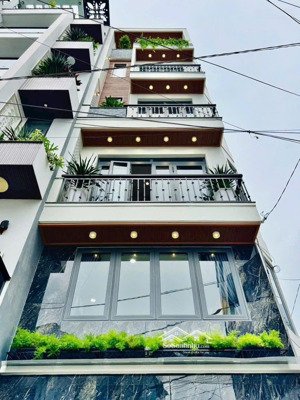 chỉ 8,02 tỷ chốt ngay căn trần hưng đạo, quận 1 - đang kd cho thuê 36 triệu/tháng - dt 80m2 (5x16)