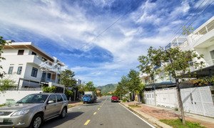 bán lô đất gói 2 đường số 4, trục đường đẹp đối diện dự án sun charmora city giá chỉ 57tr/m2