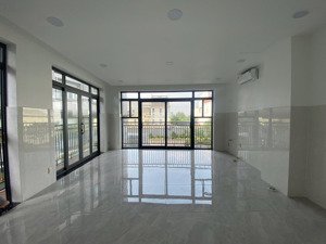 cho thuê tòa nhà nguyên căn khu chung cư paris hoàng kim, dt 300m2, phù hợp làm văn phòng, chdv