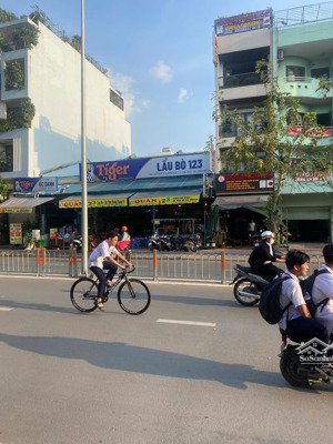 bán nhà mt đường tạ quang bửu khu đồng diều phường 4 quận 8. dt 4x20m, 3 lầu, giá 24tỷ