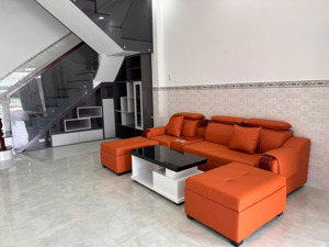 bán nhà mới 1 trệt 1 lầu dtsd 100m2 gần chợ bình chánh