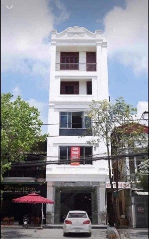 cho thuê nhà mặt phố 6 tầng , 800 m2 sàn