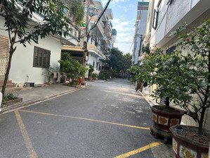 nhà c4 ktt 918 phúc đồng ô tô tránh, ngay sân golf, aeon mall hơn 7 tỷ