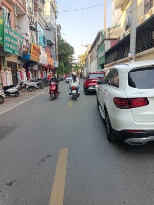 bán đất tặng nhà phân lô ô tô tránh cầu giấy, 2 mặt ngõ thông kinh doanh chỉ 240 triệu/m2