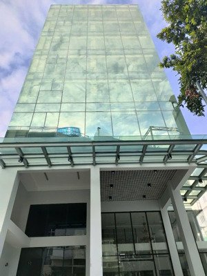 tòa nhà cho thuê đường nguyễn văn trỗi, phường 15. dt: 13x30m. 2 hầm 9 tầng. pccc, ốp kính đẹp