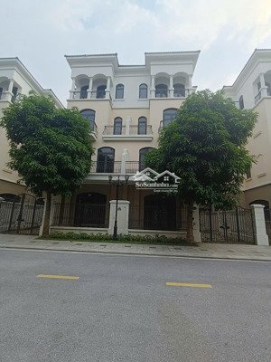 chính chủ cần bán căn song lập khu chà là,diện tích: 127,5 m² gần công viên, vườn hoa