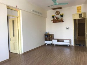 bán chung cư f4 trung kính - cầu giấy. dt 80m, 2 ngủ, 2 vệ sinh, sổ đỏ. giá 6,5 tỷ