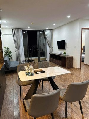 cho thuê ch 2pn, 82m2, 13,5 triệu tại housinco premium, 288 nguyễn xiển, tân triều, thanh trì,hn