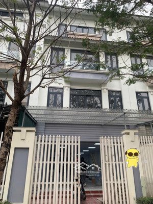 cho thuê nhà liền kề khu c- khu đô thị geleximco ( gần aeon mall- lê trọng tấn) hàng hiếm!