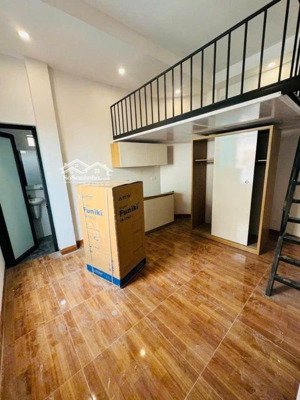 bán ccmn gà đẻ trứng vàng 11.6 tỷ. vị trí khu vực ngã tư vạn phúc. mặt tiền 9m - sát lê quang đạo