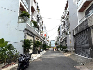 rẽ nhất khu vực- 90.7m2- oto- sân vườn - 5 tỷ 390