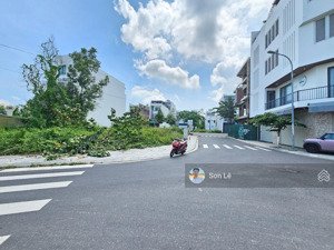 bán lô góc đẹp đường a2 vcn phước long 1 giáp sun group, thuận tiện kết nối trung tâm và ra biển