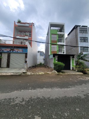 bán đất kiến á cạnh trường cao đẳng sư phạm mẫu giáo tw chỉ 12,5 tỷ