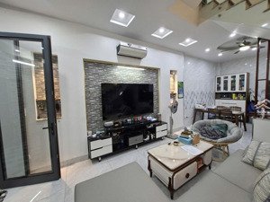 độc bản! nhà nguyễn lương bằng, 2 phút ô tô đón, căn góc 2 thoáng, 58m2 x 3t