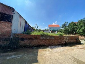 4tỷ4 có ngay lô đất 2 mt nở hậu. tại tráng việt - mê linh