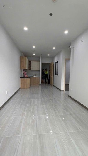 cho thuê 2pn 2wc bcons polygon có máy lạnh, giá 7tr/tháng, ở liền được, lh: 