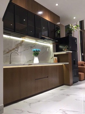 nhà mới full nt 4x16, có pn trệt, ngay hẻm 120 phạm văn bạch giá 5.4 tỷ