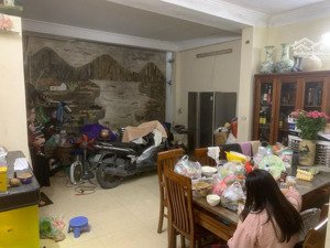 siêu đầu tư lạc long quân - tây hồ 110m2 x mt 5m (200tr/m2) - gần phố - 20m ô tô tránh - nhà dân