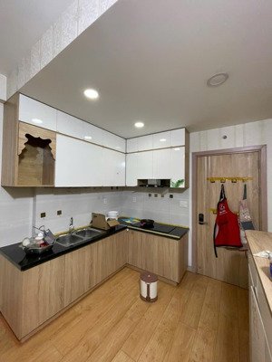 bán cc tại sài gòn gateway, 2,85 tỷ, 66m2, 2pn, 2wc, full nội thất