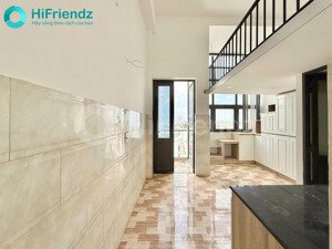 siêu phẩm duplex full nội thất ban công lớn ngay sát cầu nguyễn văn cừ