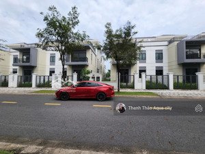 nhà phố 8x20 rẻ nhất khu the suite (sun habor 2) , ngay gần club house, trung tâm tiện ích dự án.