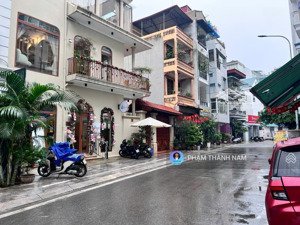 bán lô đất 800m, mặt tiền 20m, 2 mặt đường phố lạc long quân, tây hồ, hà nội giá thỏa thuận