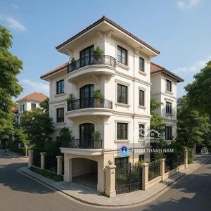 bán biệt thự 5 tầng cách hồ tây 30m, phố quảng khánh dt 104m, mt 6.5m, sân vườn, ô tô vào nhà