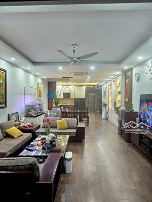 trung tâm giang biên - nhà đẹp 5 tầng - ô tô tránh- kinh doanh đỉnh- vỉa hè rông -100m2 chỉ 31.2 tỷ