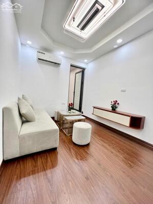 Bán gấp căn hộ tập thể Kim Liên, Đống Đa, nhà đẹp, 2 ngủ 2vs, 2 mặt thoáng, gần phố