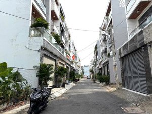 bán nhà đất tặng nhà cấp 4-khu dân cư huỳnh tấn phát-nhà bè