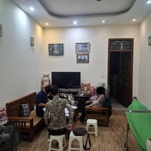 mặt ngõ oto, kinh doanh ngõ thông nhà đẹp full nt, dân xây, sổ phân lô. 40m2 4t mt 4m giá 11,5 tỷ