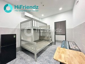 cho thuê chdv dạng giường tầng ban công tách bếp full nội thất
