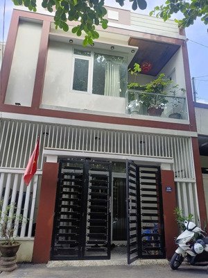 cần bán nhà 2 tầng còn nguyên zin, mặt tiền đường hồ sỹ dương, cẩm lệ - đà nẵng
