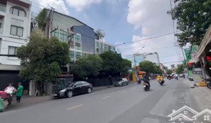 bán nhà góc 2 mặt tiền dương đức hiền, dt 8mx30m, nở hậu 15m, gồm 3 lầu, đang cho thuê giá cao