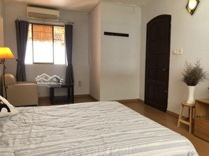 studio- ở đường lê thánh tôn, quận 1. đia chi: 15a/53 lê thánh tôn, phường bến nghé, quận 1. hcmc.