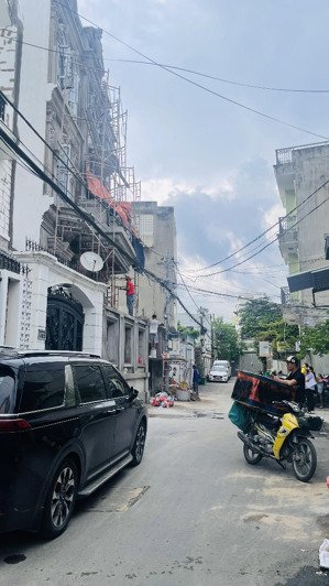 bán nhà hẻm to trường thọ , 4 tầng có sân thượng, khu dân trí cao