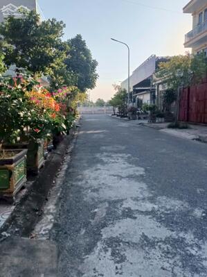 CẦN BÁN MẢNH 70m2 TRỤC CHÍNH KINH DOANH NHỈNH 1 TỈ