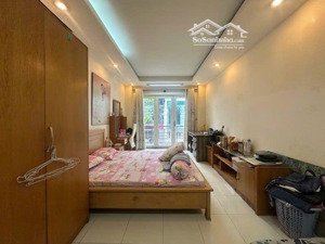 nhà đẹp khu vip 4 tầng 4 phòng ngủ hẻm xe hơi