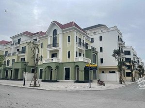 cho thuê căn nhà sh-13 thuộc khu dream city vinhomes ocean park 2.