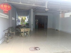 bán nhà đường lê văn tách, gần chợ mới tương bình hiệp 239.706m2 - 8,28x28,95m. lh việt