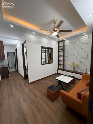 Bán căn hộ chung cư đường Tam Khương, Đống Đa, nhà đẹp full nội thất, 1 nhà ra phố