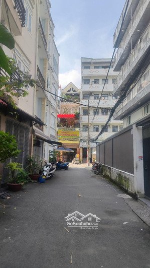 dương quảng hàm vào 100m, 4x18 vuông vức, oto đậu cửa, trệt 2 lầu, vừa ở vừa cho thuê.