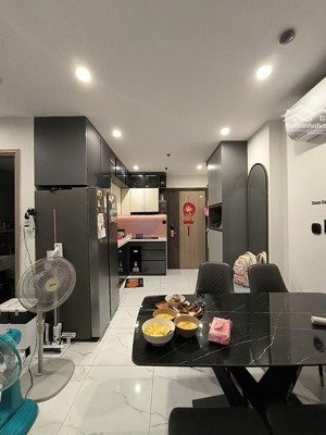 hàng hiếm bán căn góc 2pn2wc+ sổ riêng, full nội thất, giá 4 tỷ bao hết!