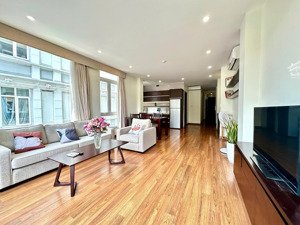 cho thuê căn hộ mp yết kiêu: 100m2, nhà mới, thang máy, full đồ, 2pn, 2vs. giá: 25tr/tháng