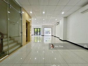 trệt lầu 1 (170m2) vạn phúc sàn trống sẵn vách ngăn, t.máy máy lạnh hầm xe, lối đi riêng. giá 33 tr