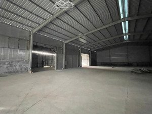 cho thuê 2.000m² xưởng & đất trống tại cầu đuống vị trí đẹp