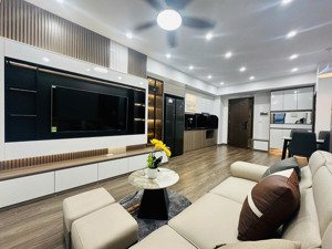 chính chủ bán căn 2 phòng ngủ 2wc 56m2 chung cư ct2-tp kđt linh đàm, đầy đủ nội thất, giá 4,95 tỷ